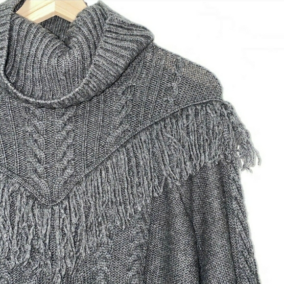 Joie Viviam Fringe Turtle Neck Sweater Wool Cable Knit - Picture 6 of 7